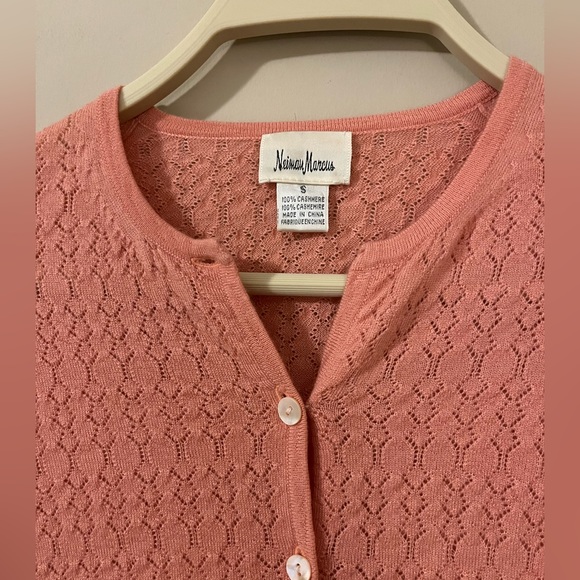 Neiman Marcus lightweight Cashmere Knit Cardigan Size Small - Picture 3 of 8